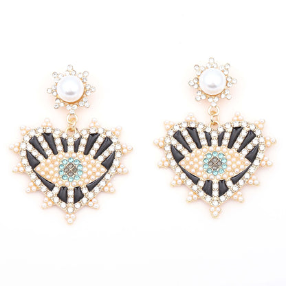 Herkkä käsityö Helmi Koru