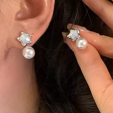 Elegantti Korvarengas jokaiseen tilaisuuteen