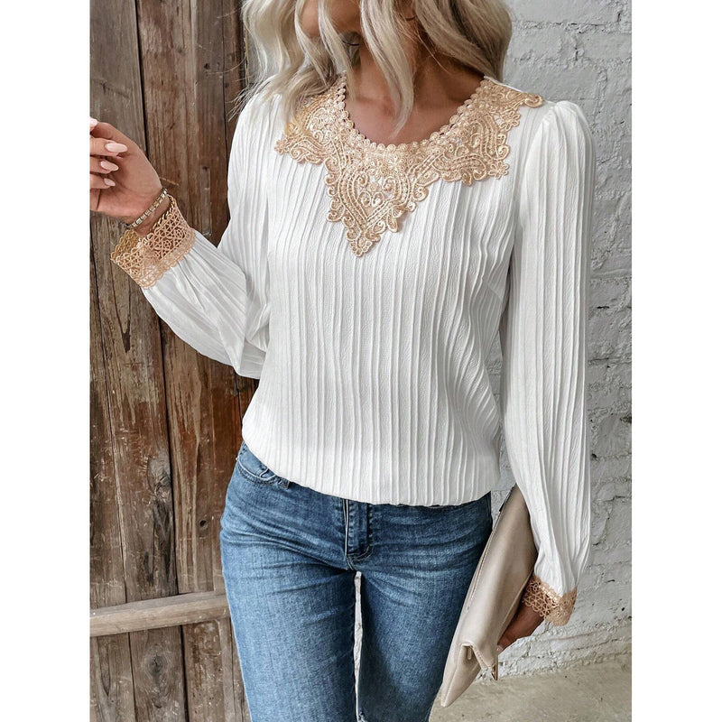 Effortlessly Elegant Blouse with a Timeless Design