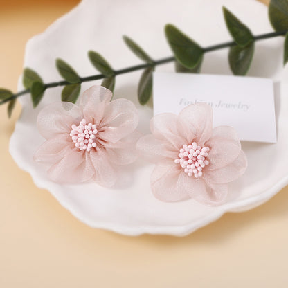 Hurmaava Korvarengas jokaiseen tilaisuuteen