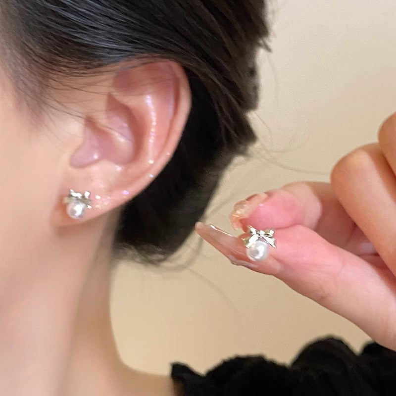 Klassinen Helmi Korvarengas ajattomalla viehätyksellä