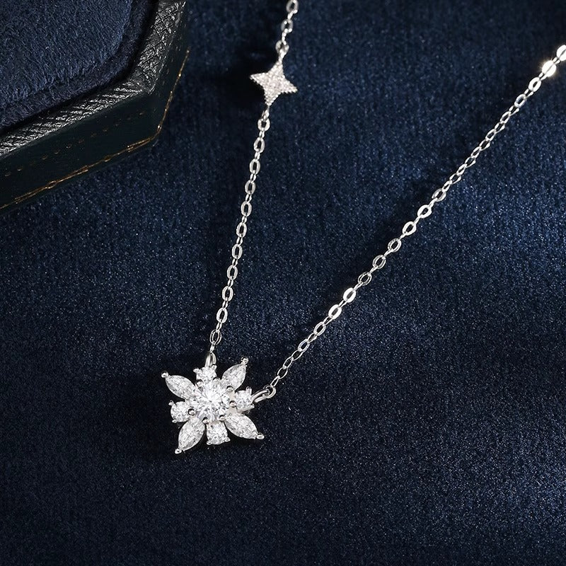 Romanttinen Kaulakoru erityisiin hetkiin