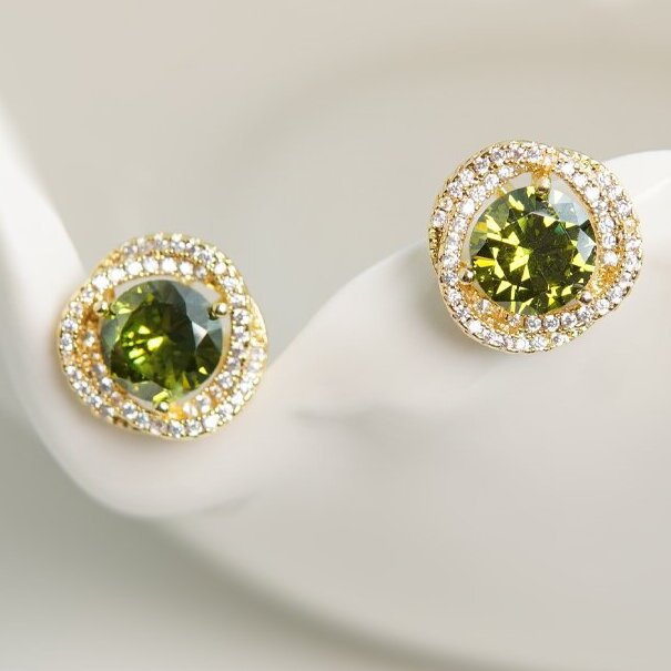 Klassinen Korvarengas ajattomalla viehätyksellä