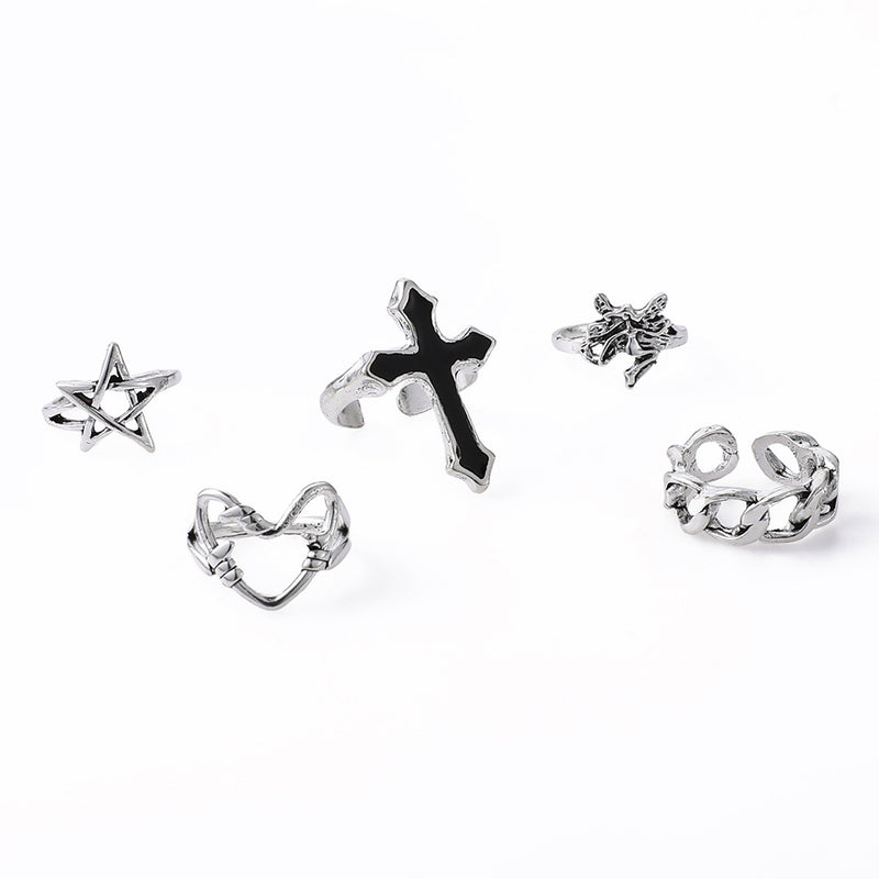 Klassinen Ketju ajattomalla viehätyksellä