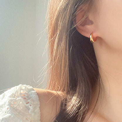 Kaunis Kulta Korvarengas ainutlaatuisella tyylillä