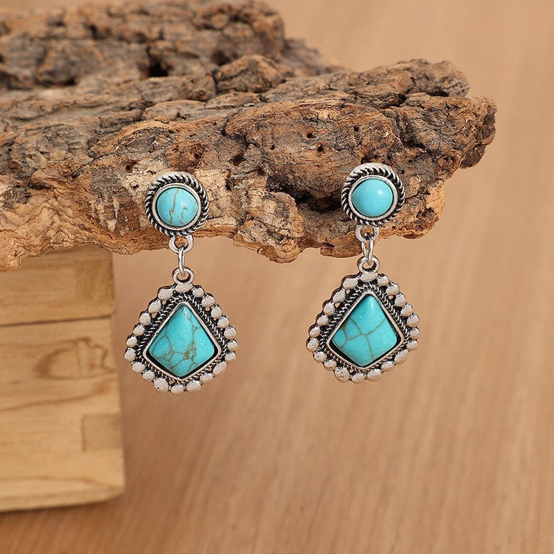 Hurmaava Sormus jokaiseen tilaisuuteen