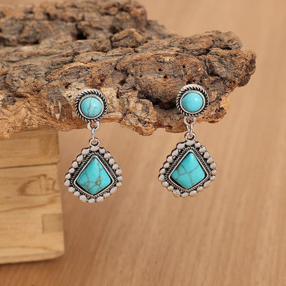 Hurmaava Sormus jokaiseen tilaisuuteen