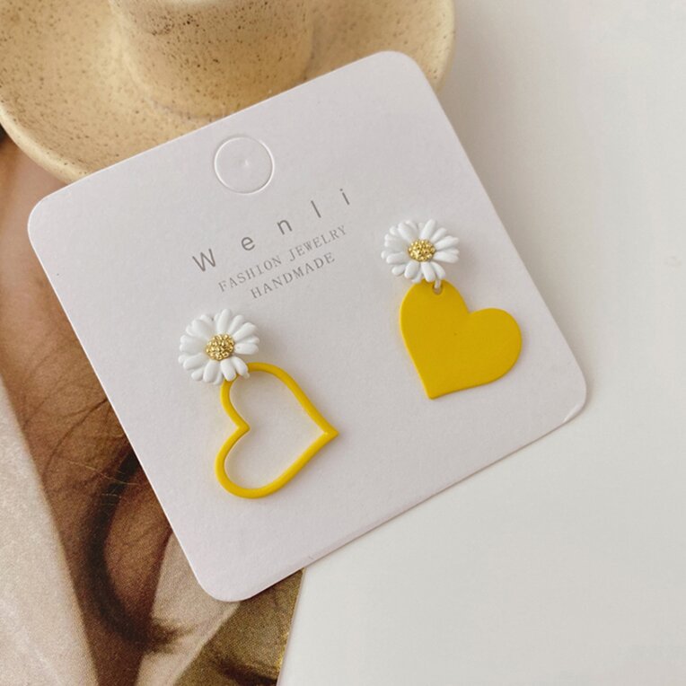 Käsintehty vintage Korvarengas