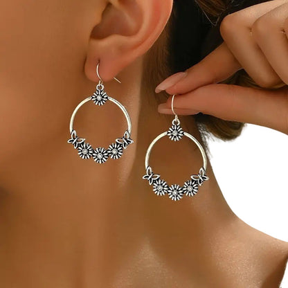 Kaunis Korvarengas ainutlaatuisella tyylillä