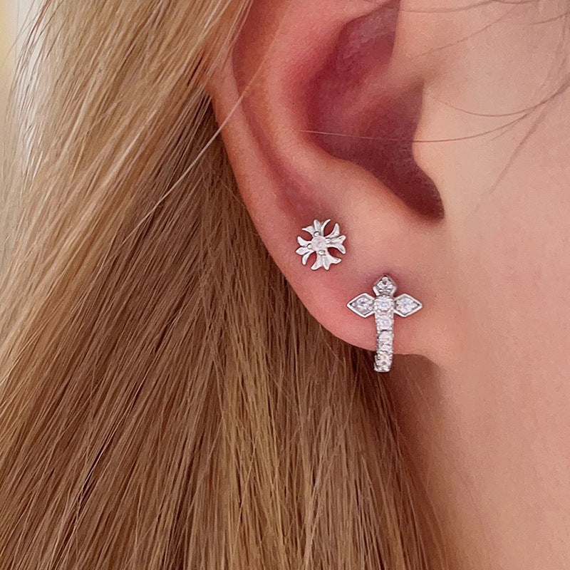 Käsintehty vintage Korvarengas