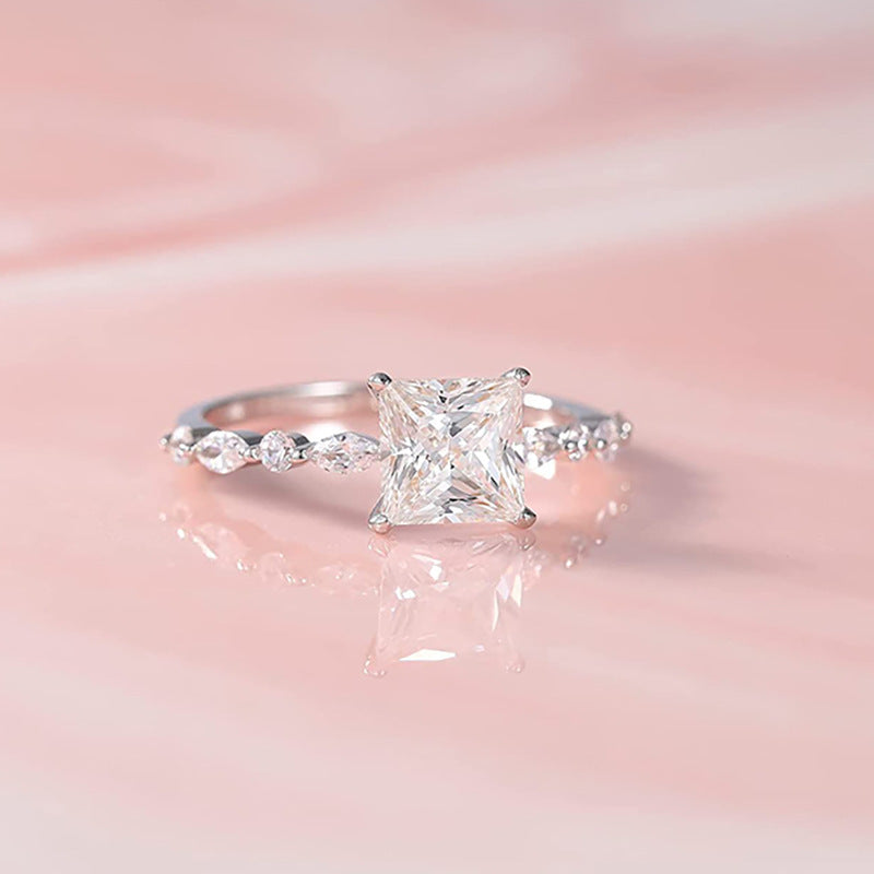 Upea Sormus päivittäiseen käyttöön