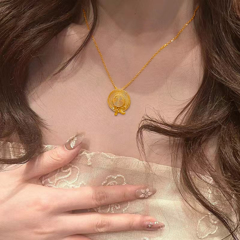 Elegantti Koru jokaiseen tilaisuuteen