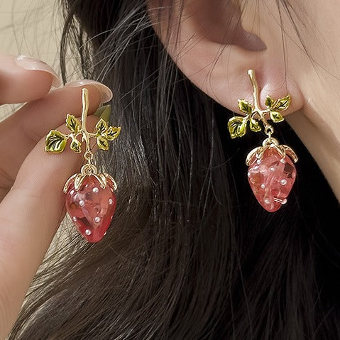 Kaunis Korvarengas ainutlaatuisella tyylillä