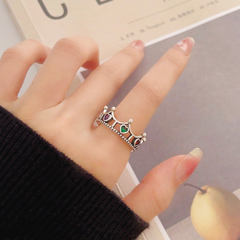 Elegantti Koru jokaiseen tilaisuuteen