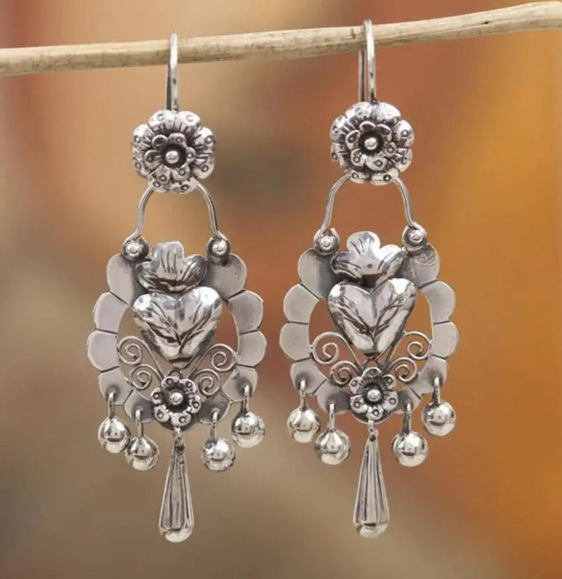 Klassinen Sormus ajattomalla viehätyksellä