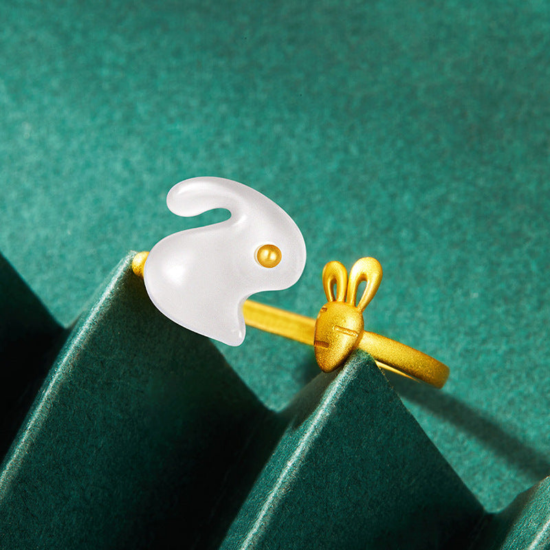 Hurmaava Sormus jokaiseen tilaisuuteen