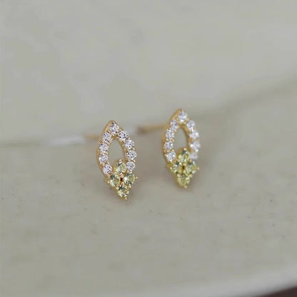 Kaunis Korvarengas ainutlaatuisella tyylillä