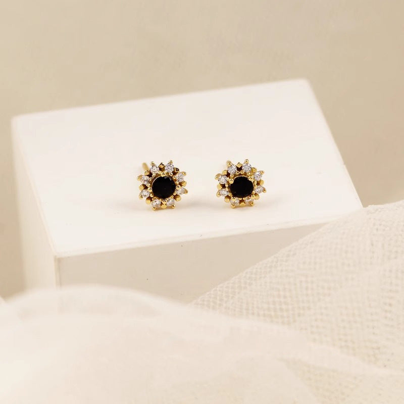 Elegantti Korvarengas jokaiseen tilaisuuteen