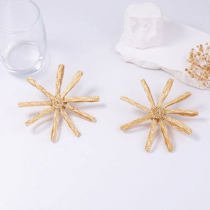 Elegantti Korvarengas jokaiseen tilaisuuteen