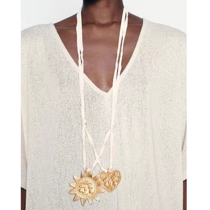 Kaunis Kulta Kaulakoru ainutlaatuisella tyylillä