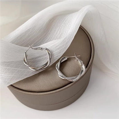 Käsintehty vintage Hopea Korvarengas