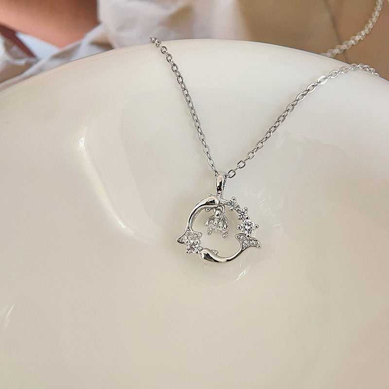 Klassinen Kaulakoru ajattomalla viehätyksellä