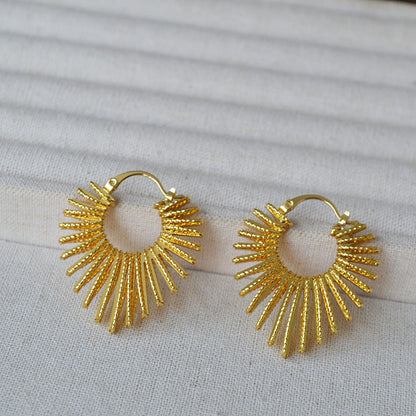 Romanttinen Kulta Korvarengas erityisiin hetkiin