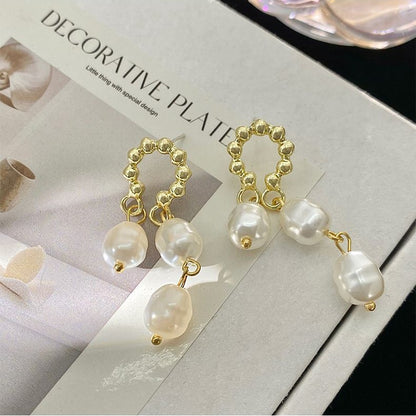 Kaunis Helmi Korvarengas ainutlaatuisella tyylillä