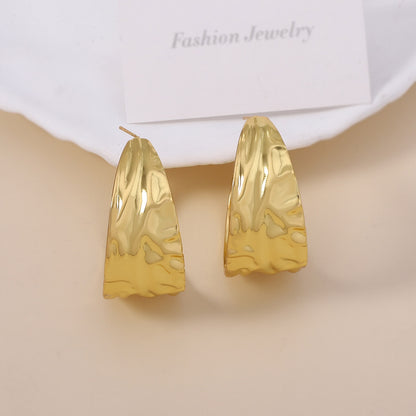 Klassinen Korvarengas ajattomalla viehätyksellä