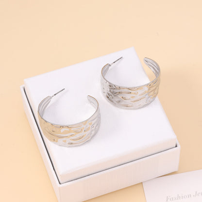 Elegantti Korvarengas jokaiseen tilaisuuteen