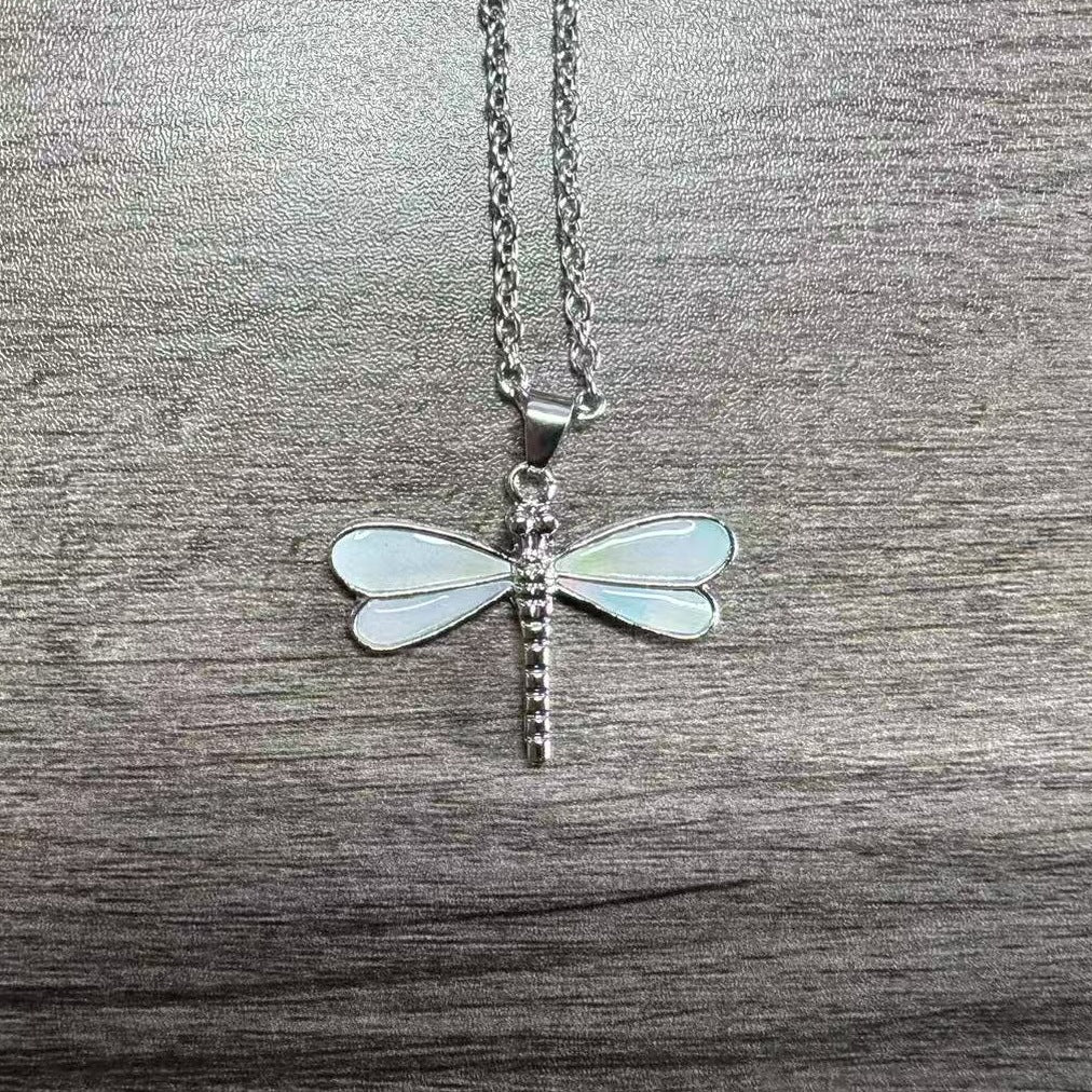 Klassinen Kaulakoru ajattomalla viehätyksellä