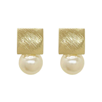 Kaunis Sormus ainutlaatuisella tyylillä