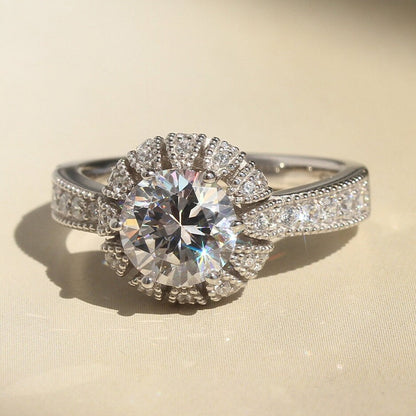 Hurmaava Sormus jokaiseen tilaisuuteen