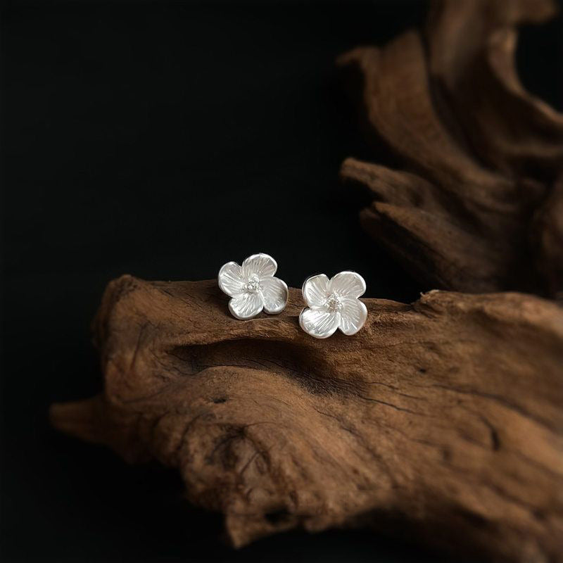 Hurmaava Koru jokaiseen tilaisuuteen