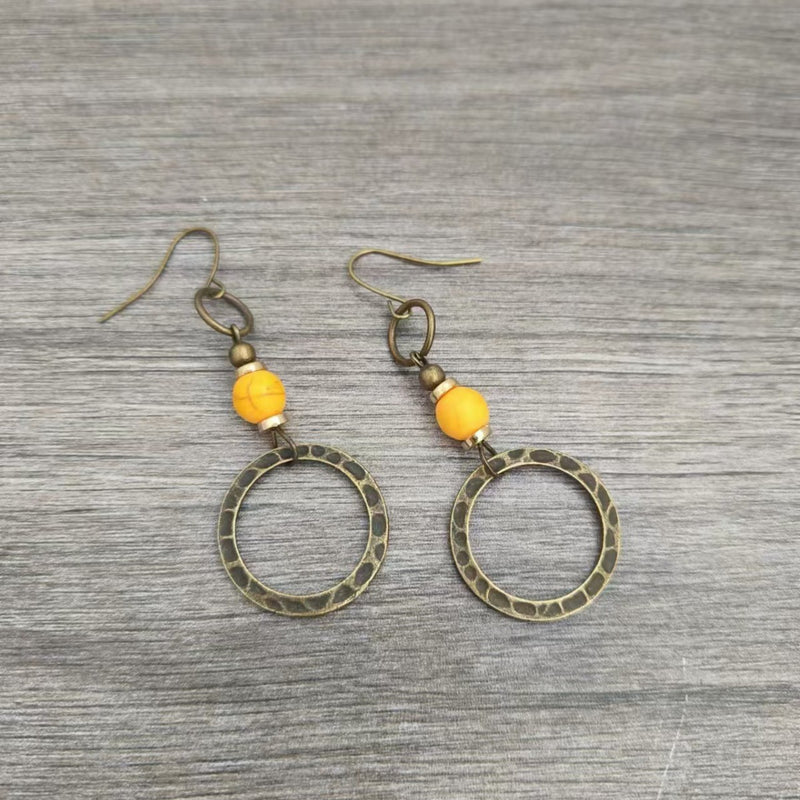 Klassinen Korvarengas ajattomalla viehätyksellä