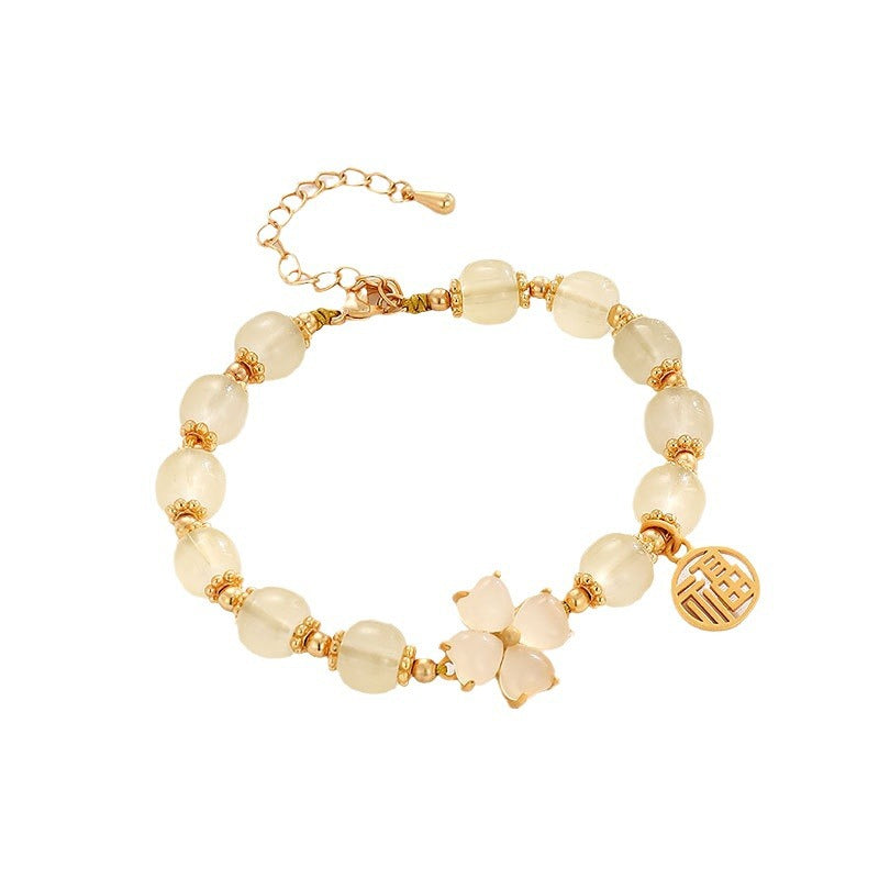 Klassinen Hopea Rannekoru ajattomalla viehätyksellä