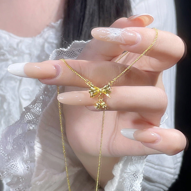 Kaunis Kulta Kaulakoru ainutlaatuisella tyylillä