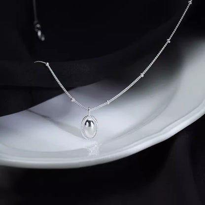 Käsintehty vintage Kaulakoru