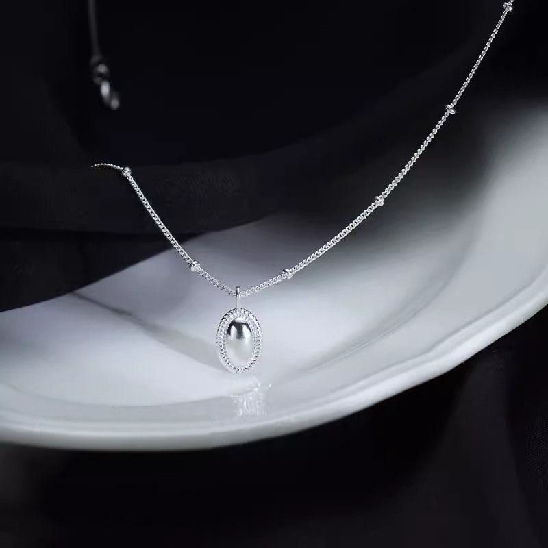 Käsintehty vintage Kaulakoru