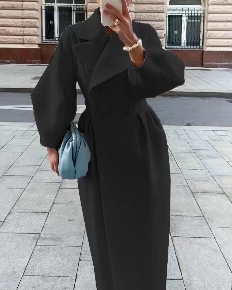 Classic Vintage & Enduringly Stylish Coat