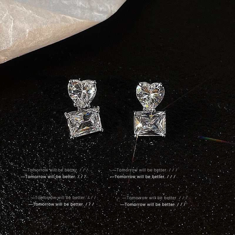 Hurmaava Korvarengas jokaiseen tilaisuuteen