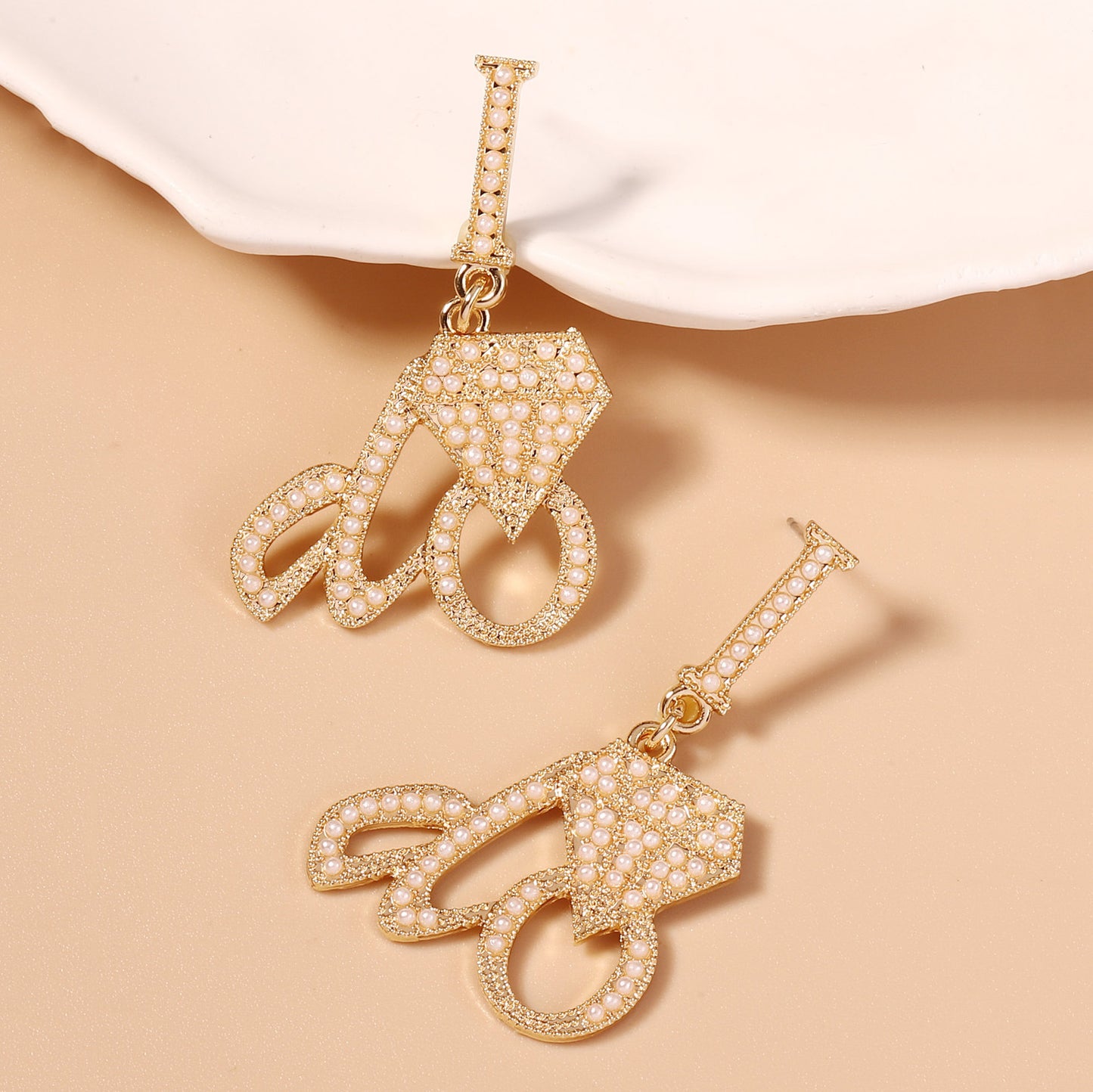 Romanttinen Korvarengas erityisiin hetkiin