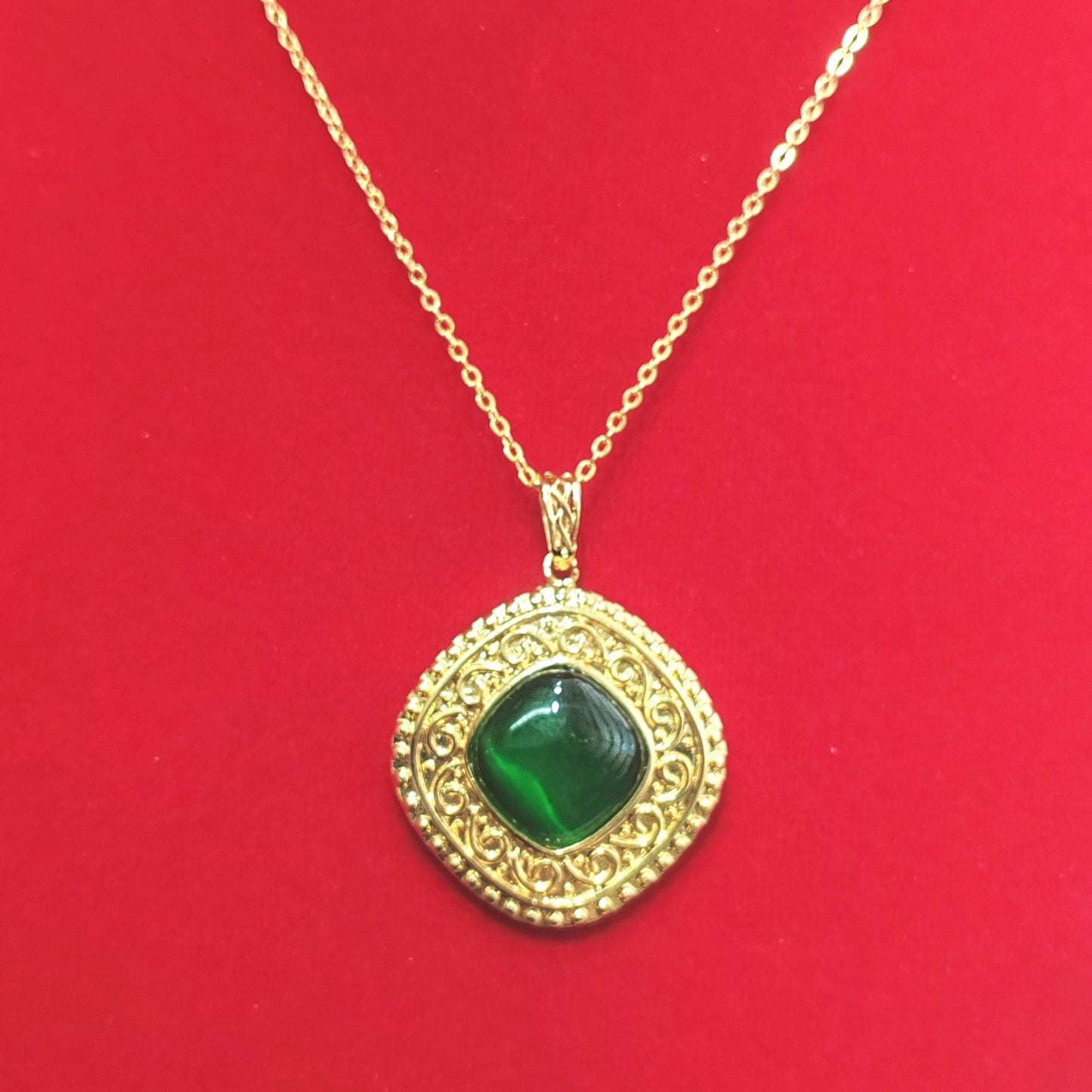 Romanttinen Kaulakoru erityisiin hetkiin