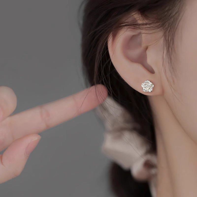 Kaunis Korvarengas ainutlaatuisella tyylillä