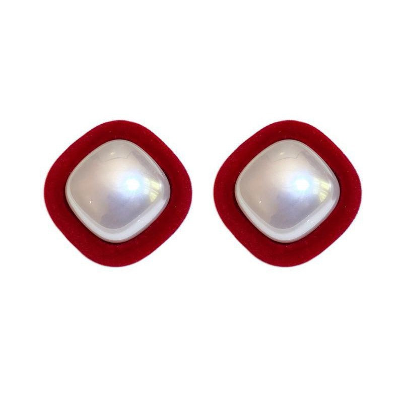 Herkkä käsityö Helmi Korvarengas