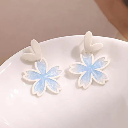 Hurmaava Korvarengas jokaiseen tilaisuuteen