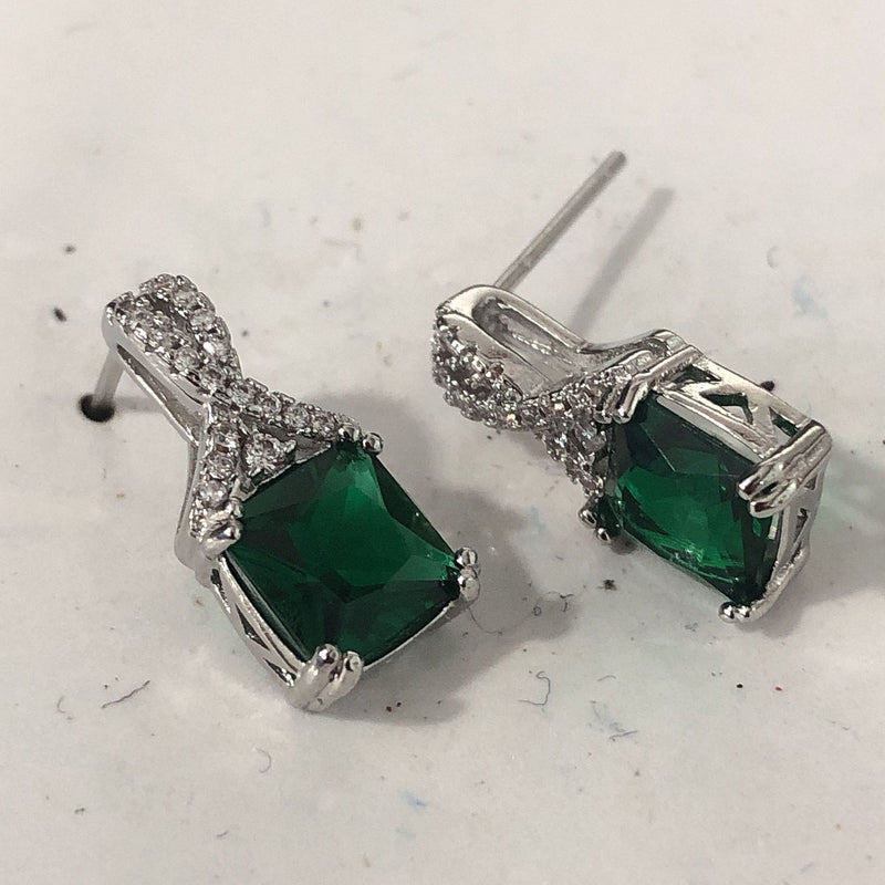 Käsintehty vintage Korvarengas