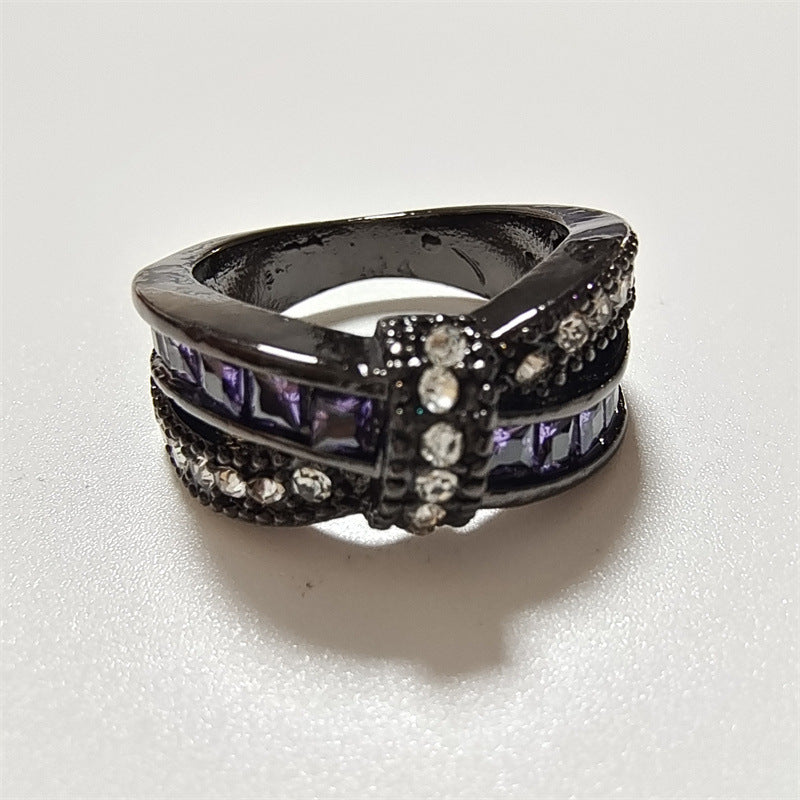 Hurmaava Sormus jokaiseen tilaisuuteen