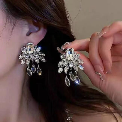 Elegantti Korvarengas jokaiseen tilaisuuteen