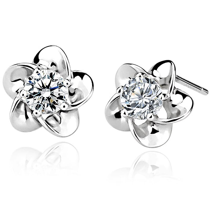 Hurmaava Korvarengas jokaiseen tilaisuuteen